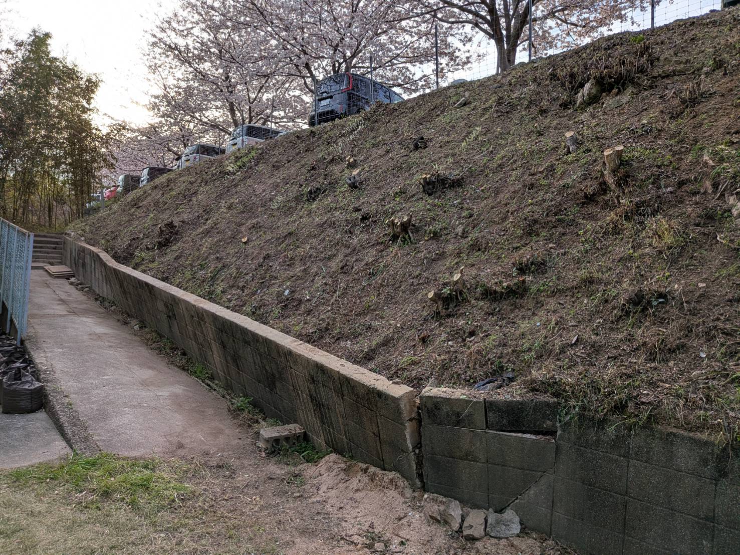 法面と足元土留め改修工事実績